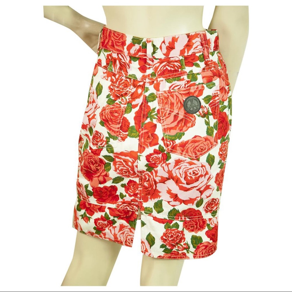 Moschino Jeans Red Roses Floral Mini Skirt Size 8 US/44 IT - VINTAGE